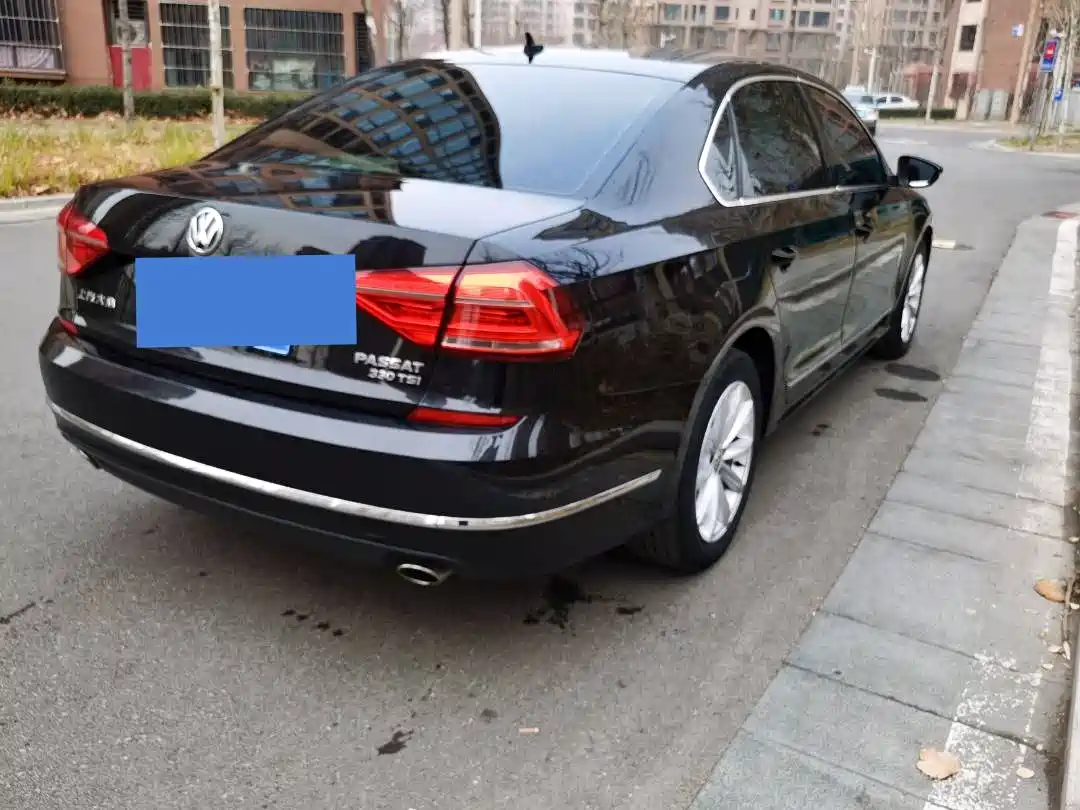 Volkswagen Passat 2017 330TSI DSG Prestige фото 3