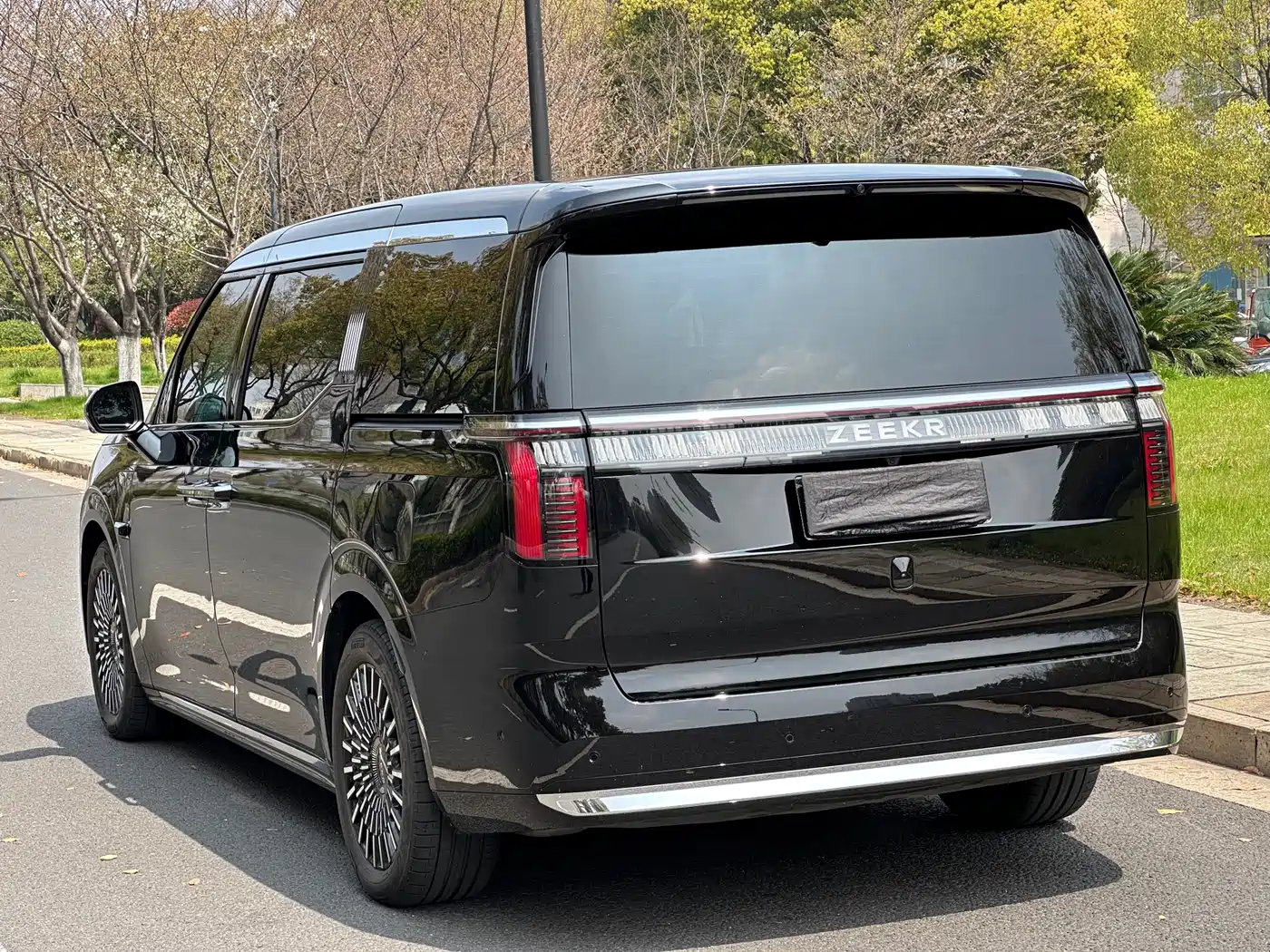 ZEEKR EXTREME KRYPTON 009