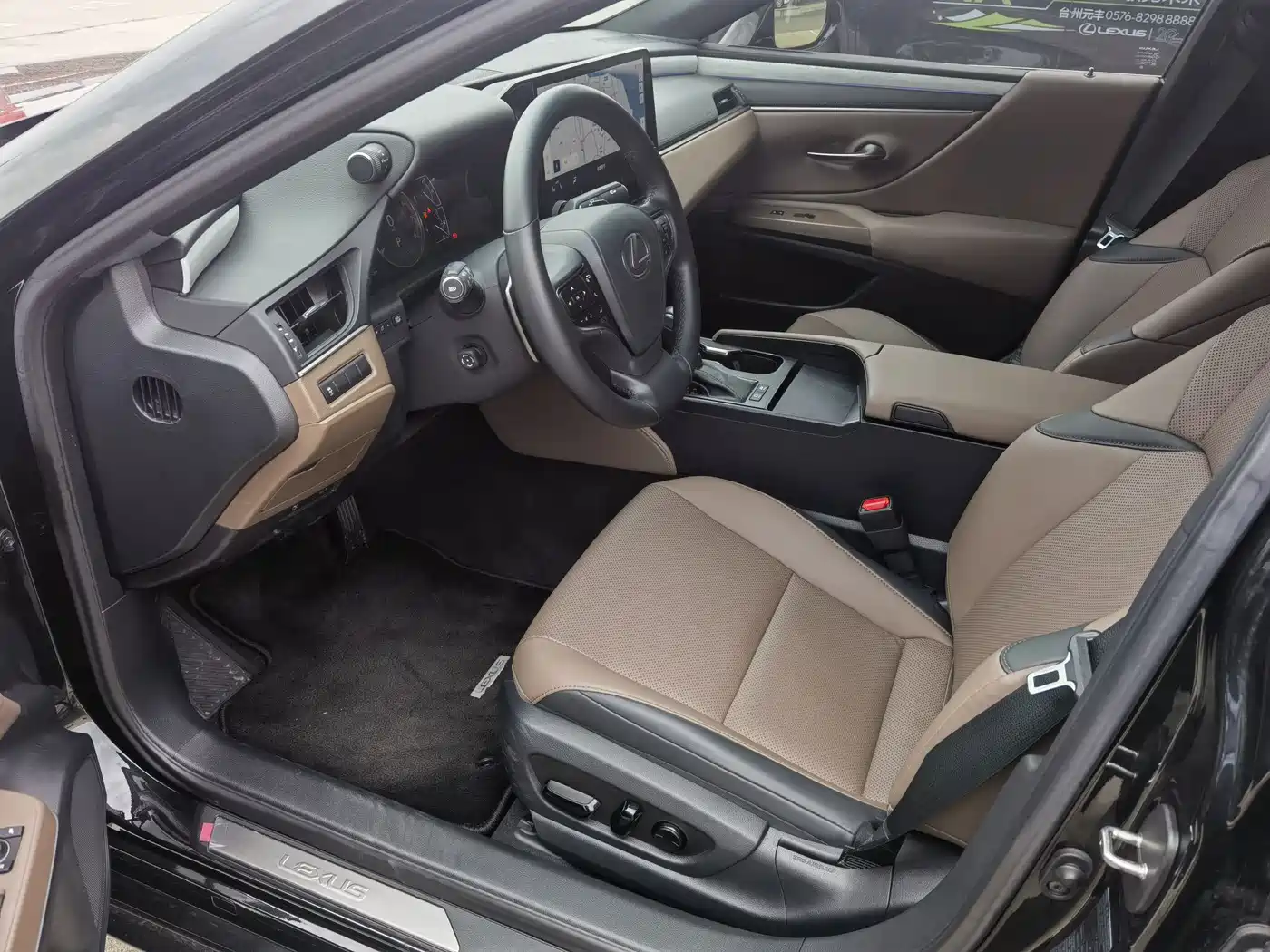 Lexus ES 2025 300h Ultimate Edition фото 8