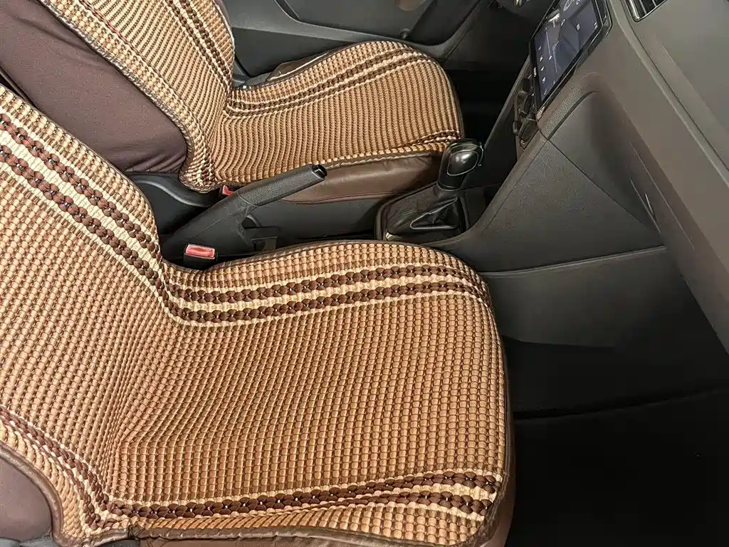 Volkswagen Santana 2015 1.6L Automatic Trend Edition фото 3