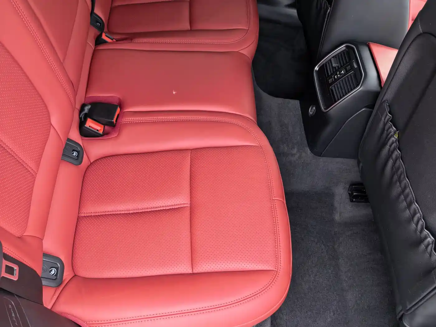 Porsche Macan 2018 Macan 2.0T фото 15