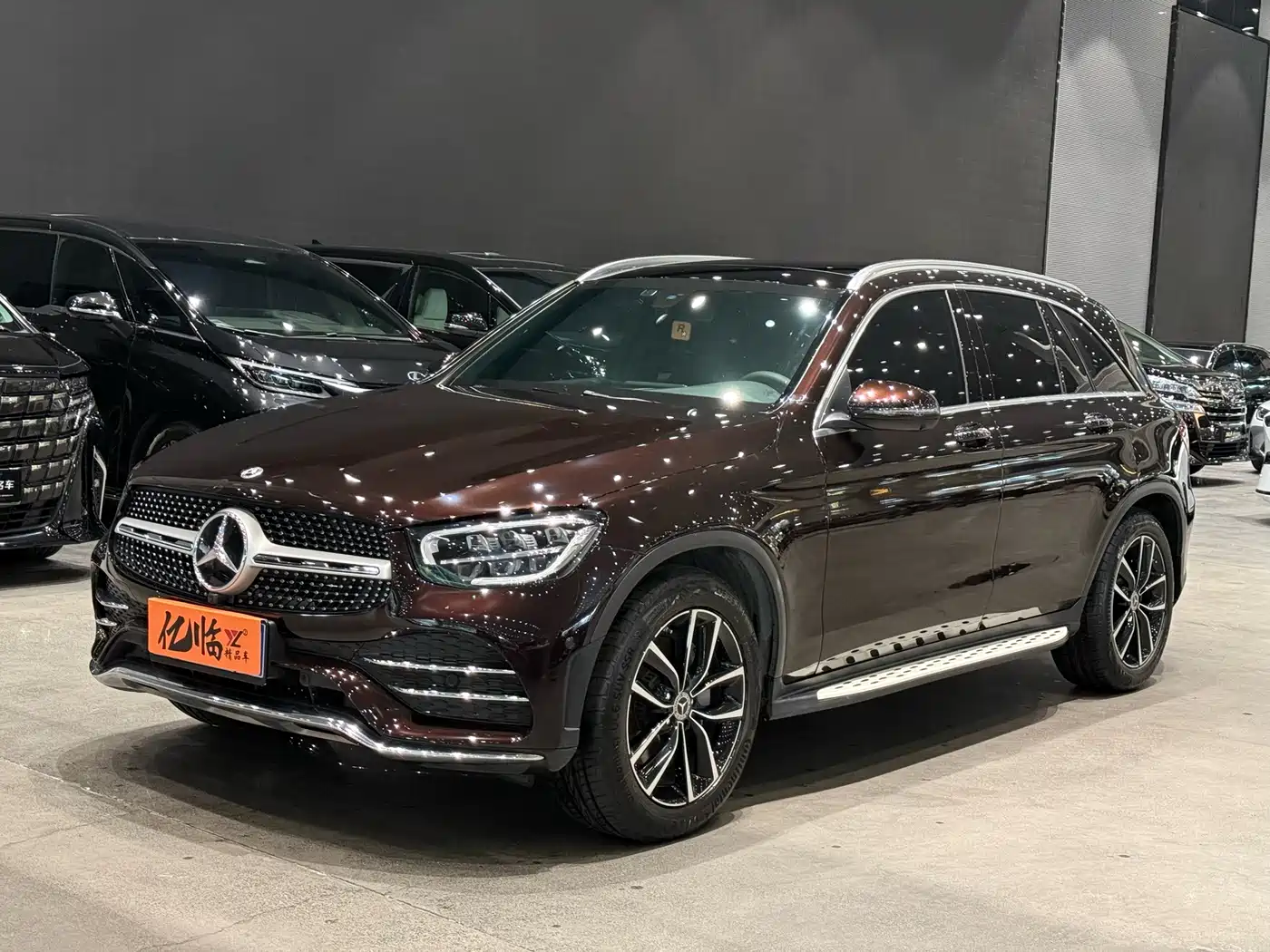 MERCEDES-BENZ GLC