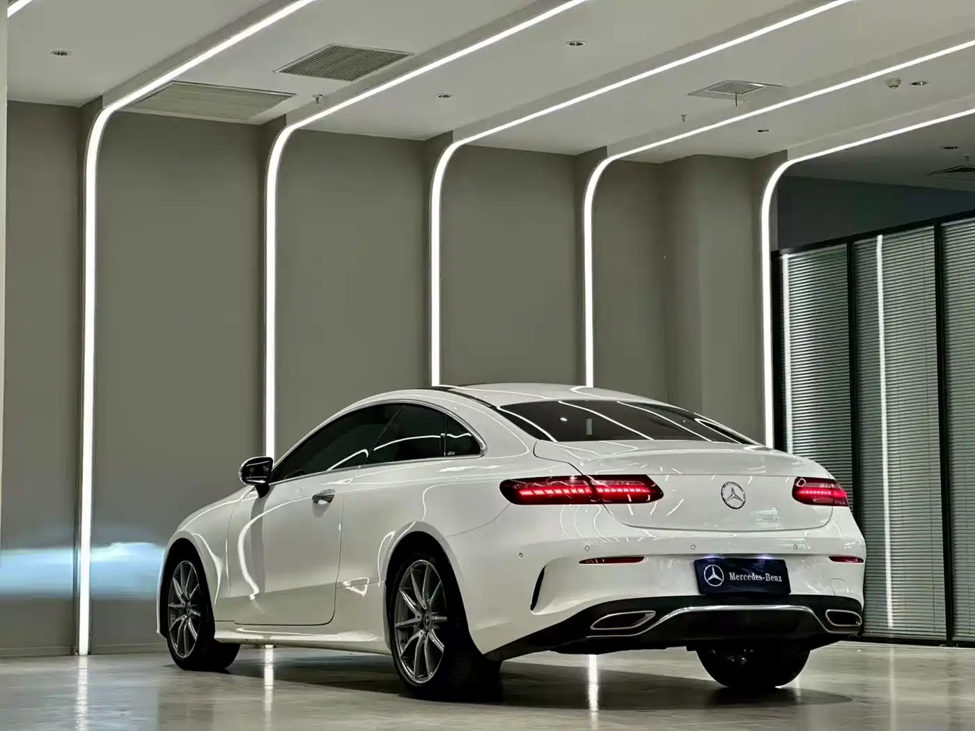 Mercedes-Benz E-Class (Import) 2021 Facelift E 260 Coupe фото 9