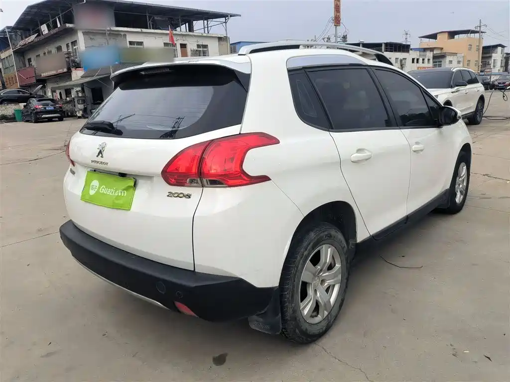 Peugeot 2008 2014 1.6L Automatic Trend Edition фото 7