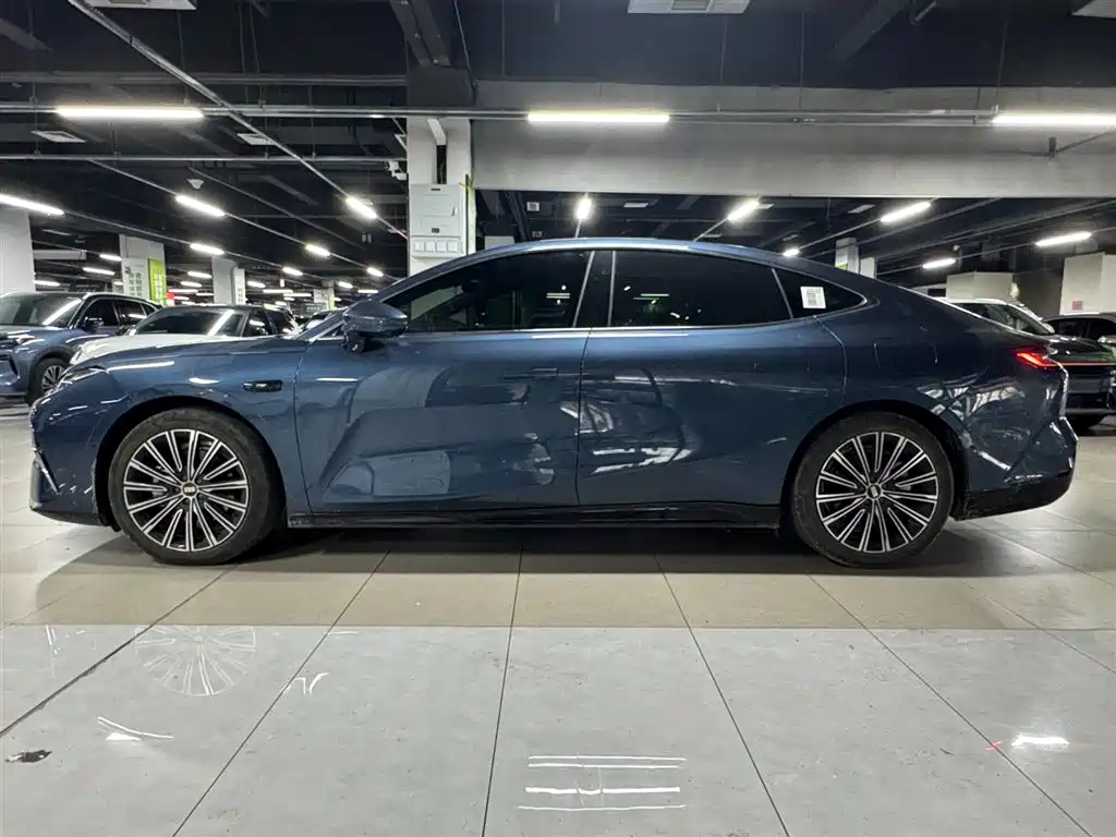 GEELY GALAXY GALAXY SPARKLE 8