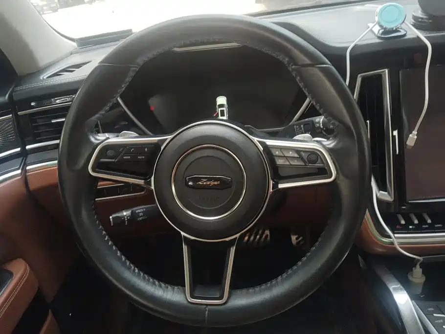 Фото 15 - Zotye T700