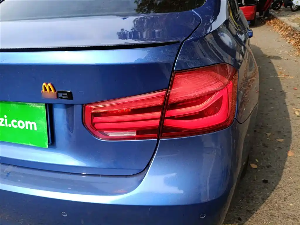 BMW 3 Series 2017 320i M Sport фото 8