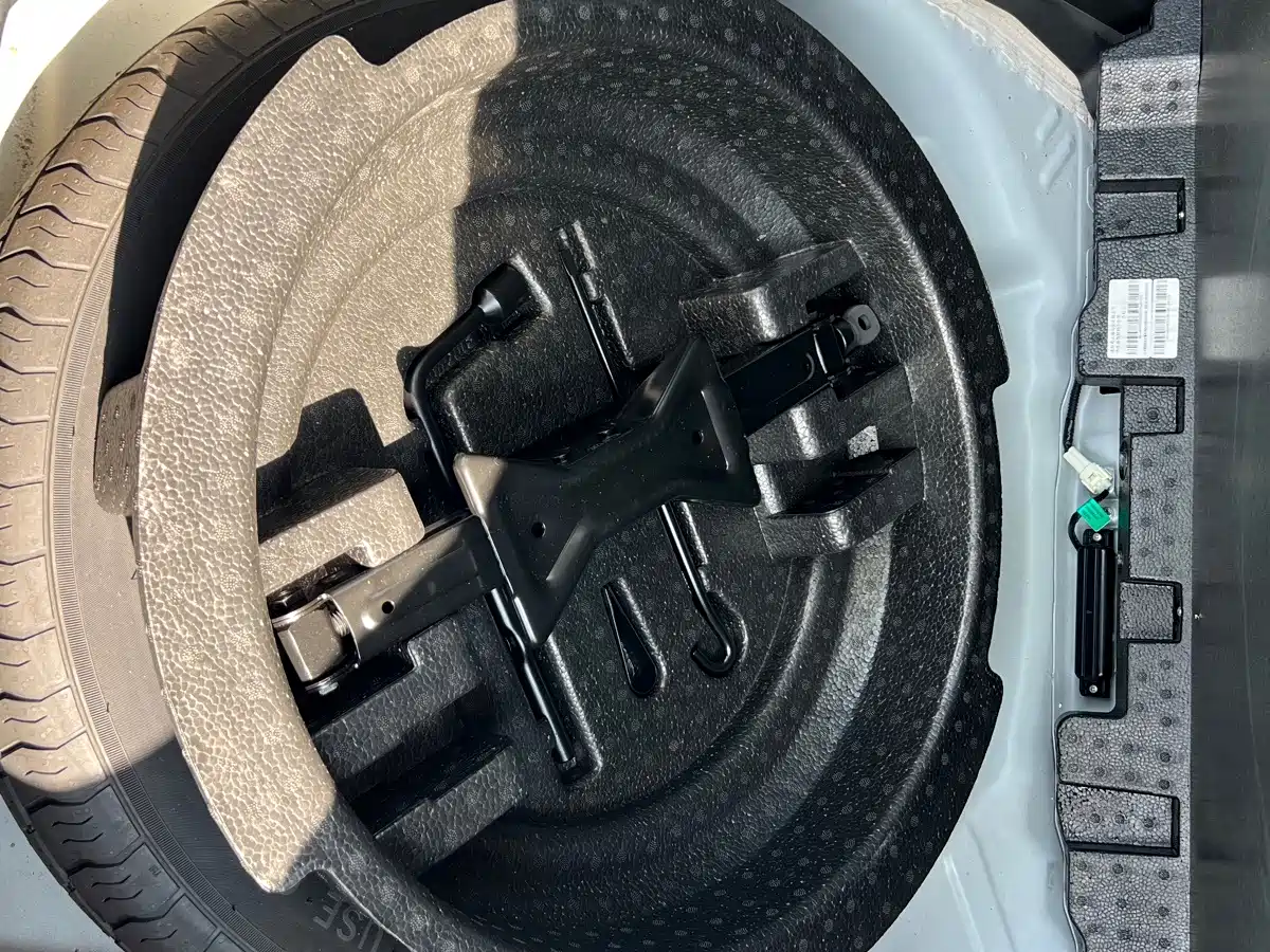Haval M6 2023 2021 PLUS 1.5T DCT Elite Smart Connect