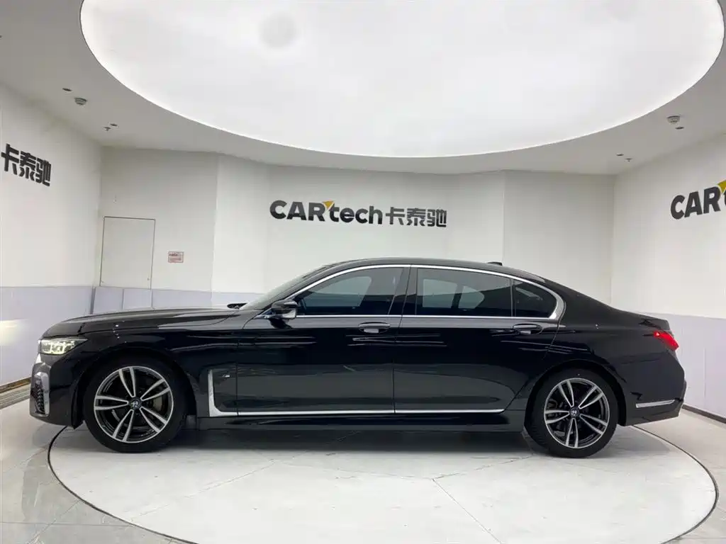 BMW 7 Series 2021 Model 730Li M Sport Package фото 8