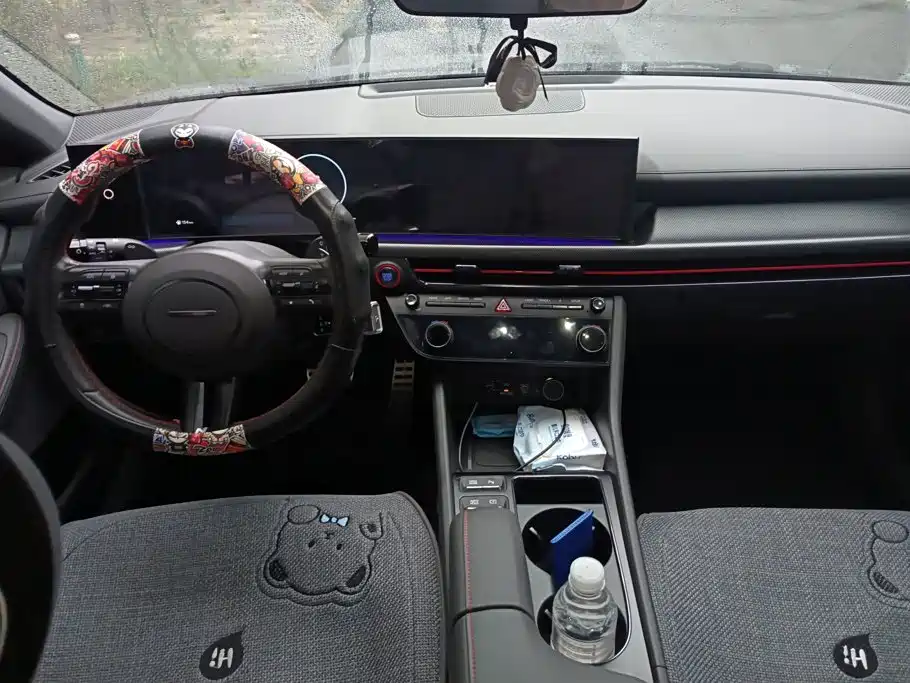 صورة 12 - Hyundai Sonata