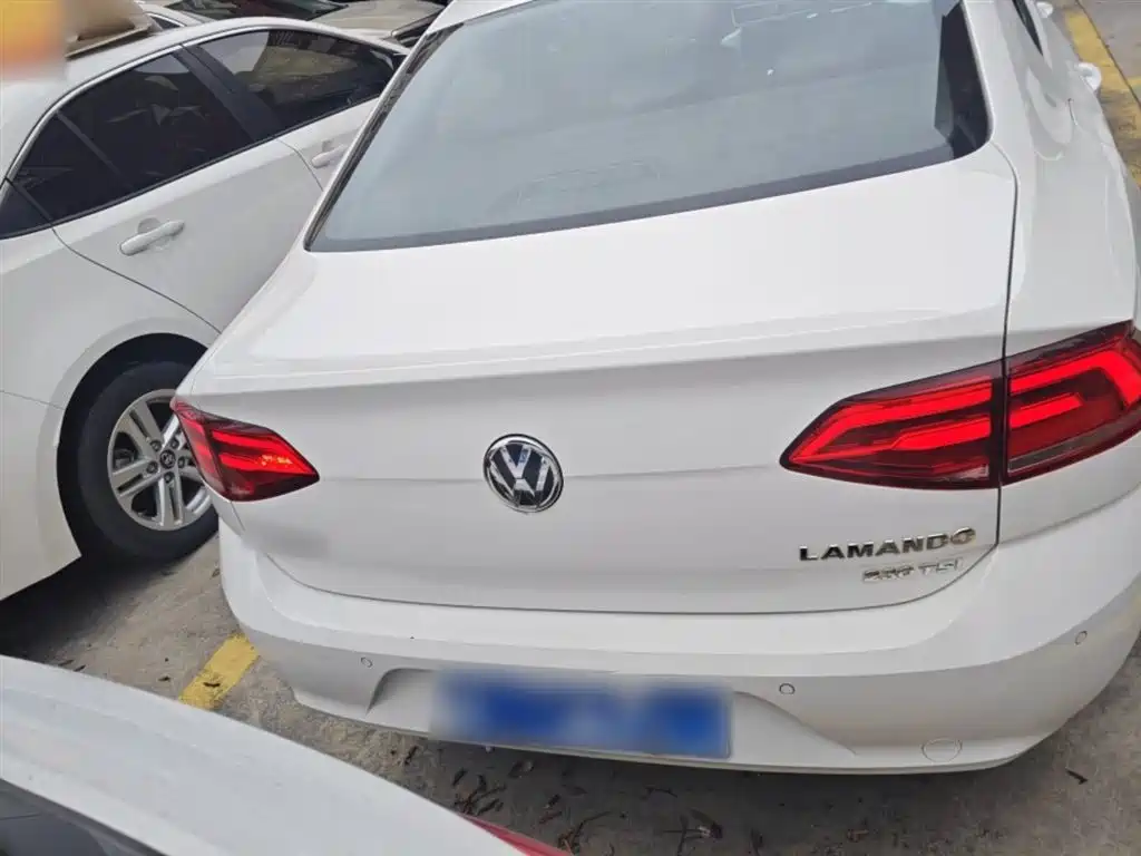Volkswagen Lamando 2018 230TSI DSG Trend Edition фото 6