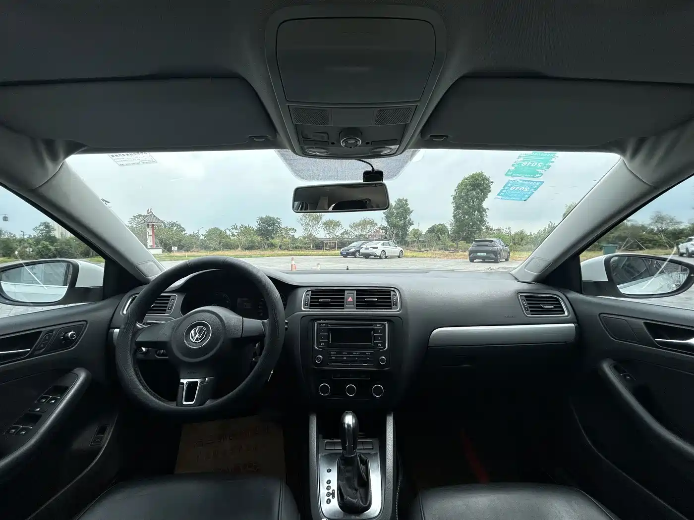 Photo 6 - Volkswagen Sagitar