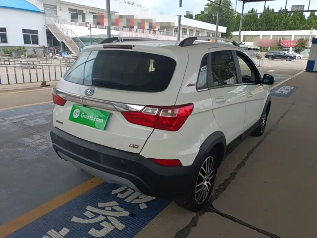 BAIC Changhe Q25 2017 2017 1.5L Automatic Smart Edition