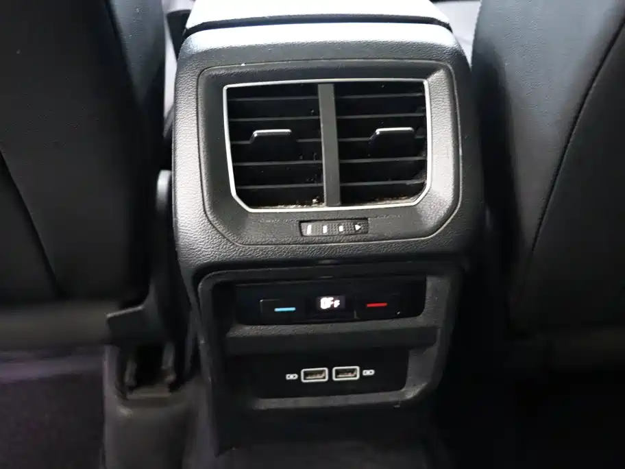 Фото 23 - Volkswagen Tayron