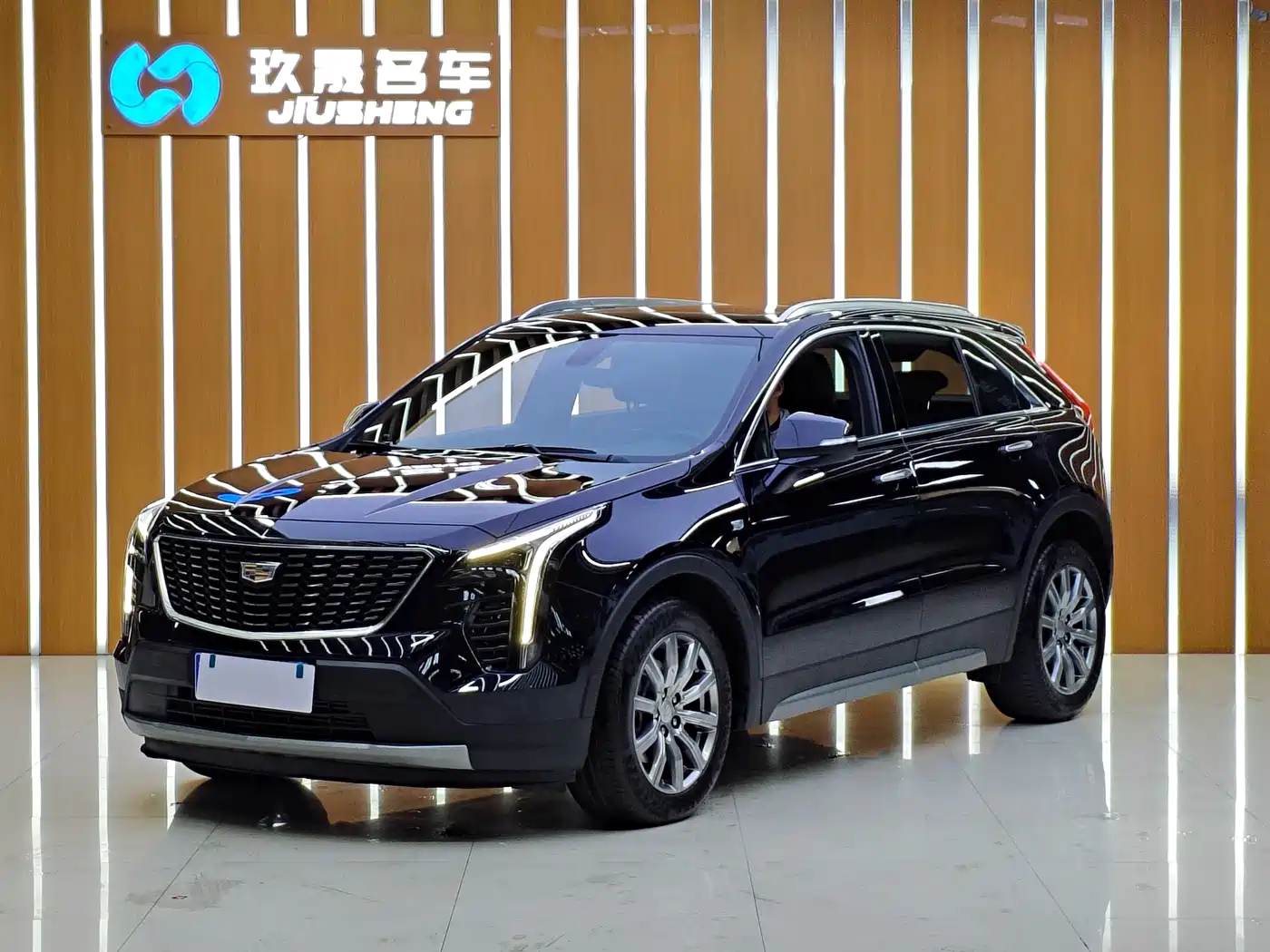 CADILLAC XT4