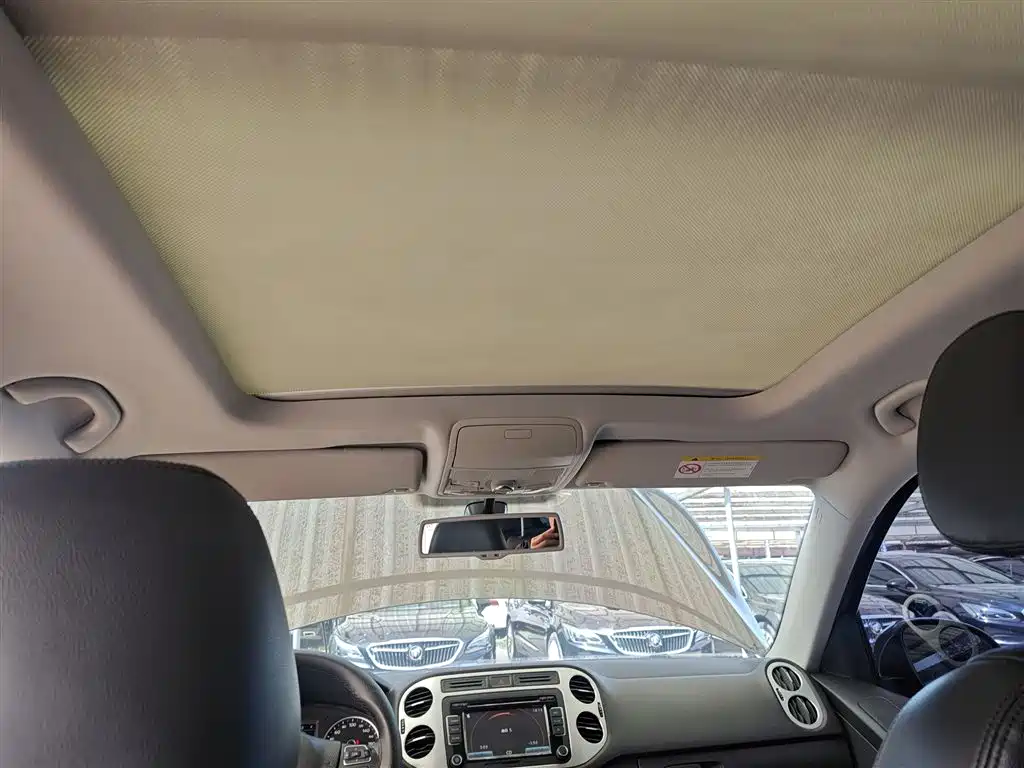 Volkswagen Tiguan 2015 1.8TSI Automatic 2WD Highline фото 14