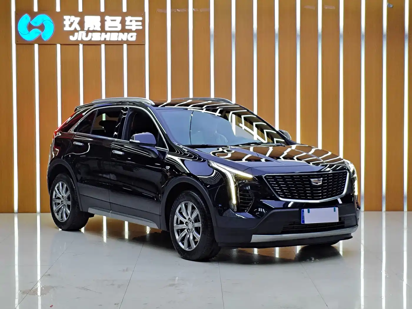 CADILLAC XT4