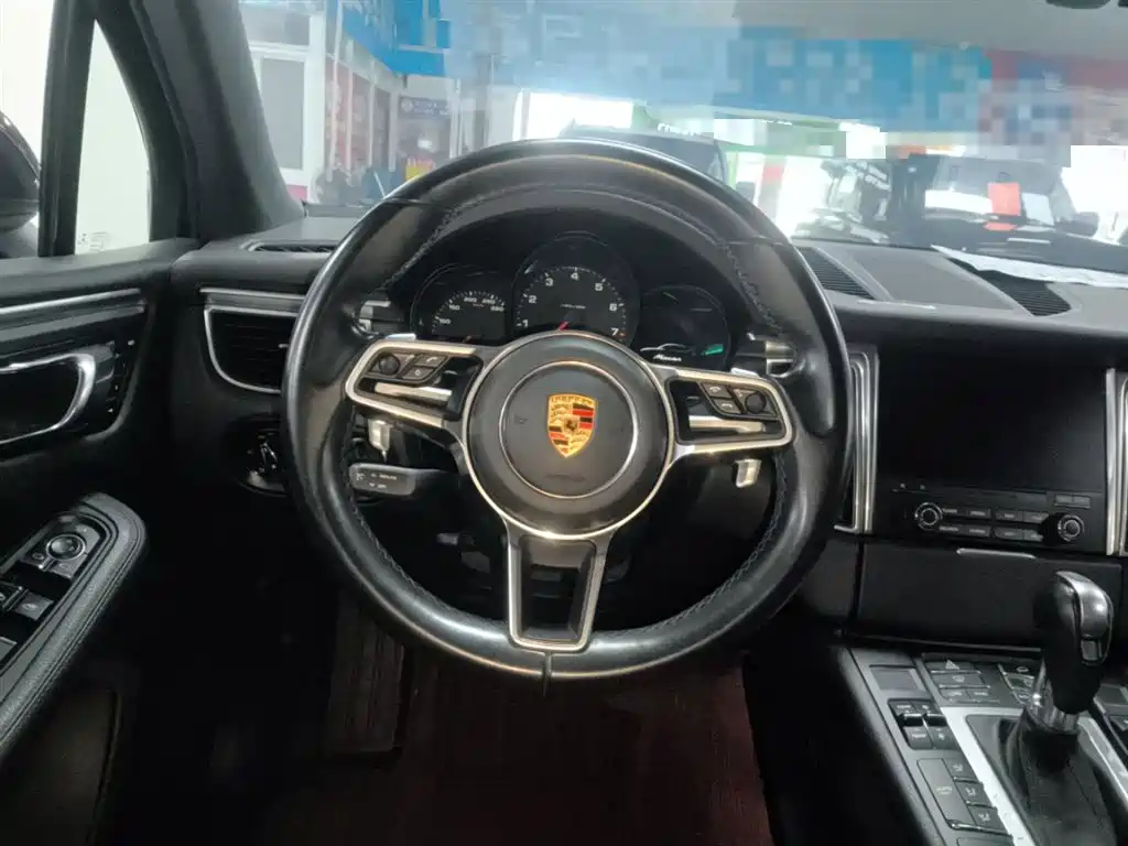 Porsche Macan 2017 Macan 2.0T фото 7