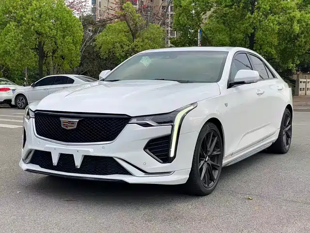 CADILLAC CT4