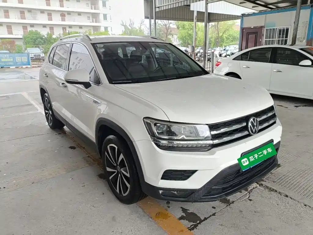VOLKSWAGEN TUYUE