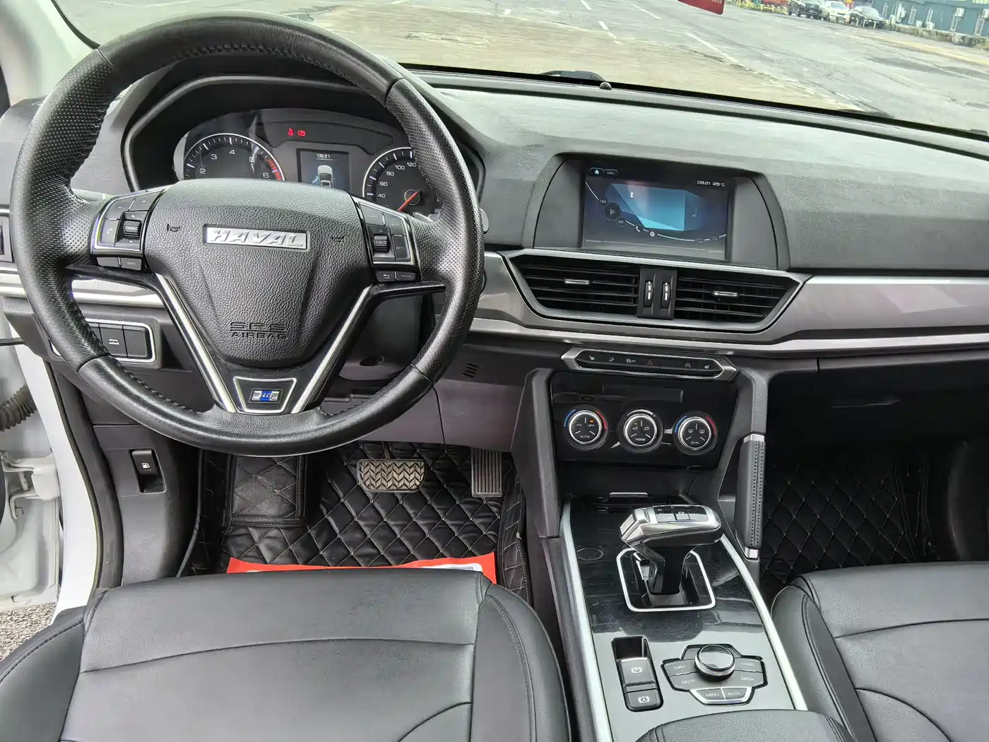 Photo 12 - Haval H6