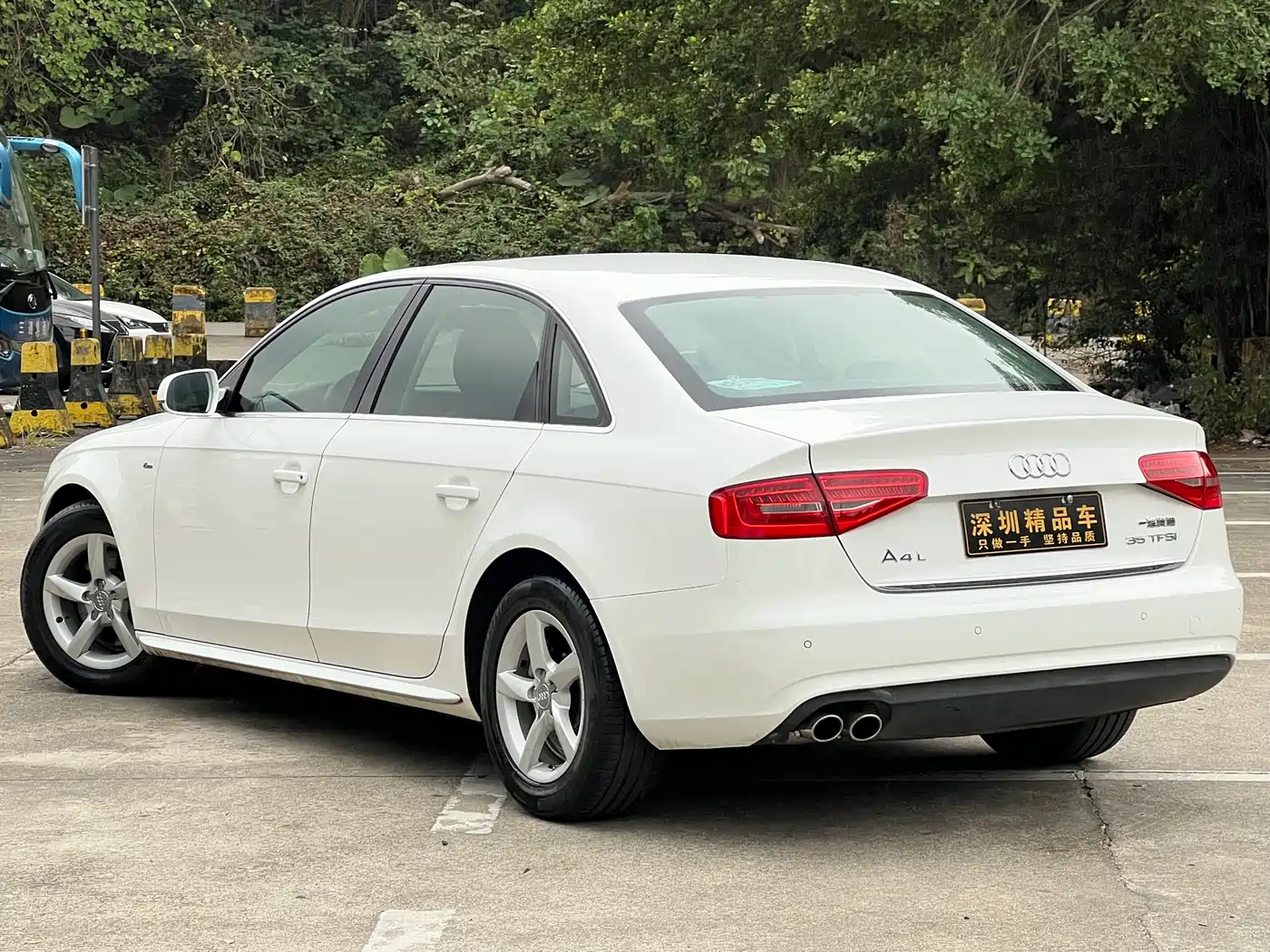 Audi A4L 2013 35 TFSI Automatic Standard фото 6