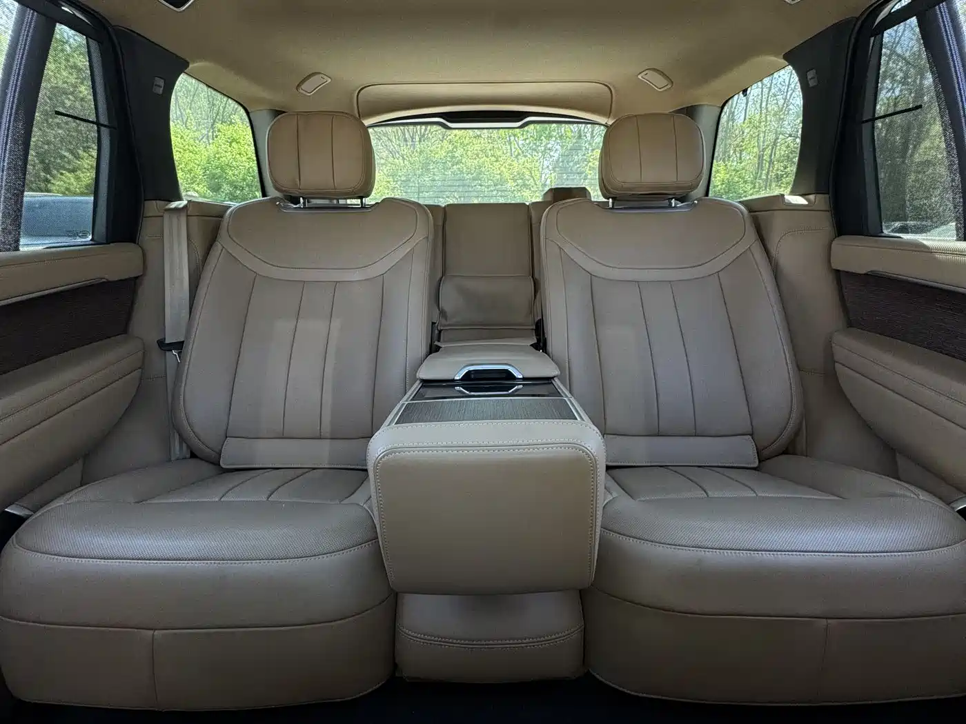 Land Rover Range Rover 2024 3.0 L6 400PS Genesis Extended фото 20
