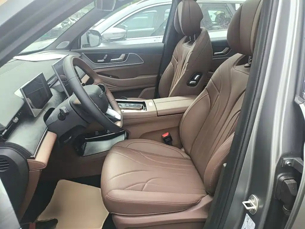 Chery Tiggo 9 2026 2026 9X 2.0T FWD Luxury