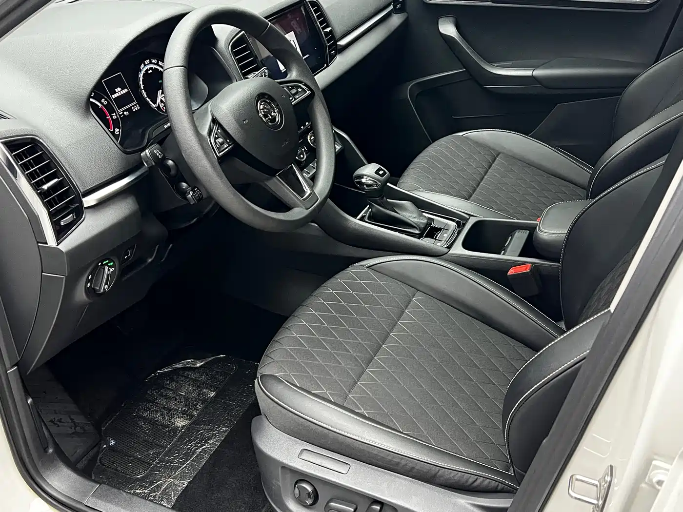 Photo 13 - Škoda Karoq