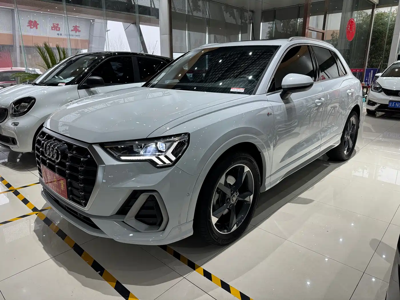 Audi Q3 2023 35 TFSI Fashion Dynamic Model (1.5T)
