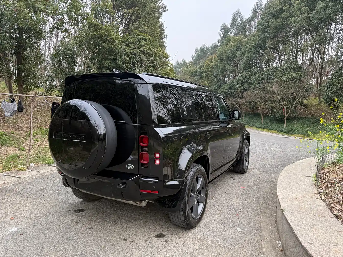 Land Rover Defender 2024 110 3.0T P400 X-DYNAMIC HSE фото 10