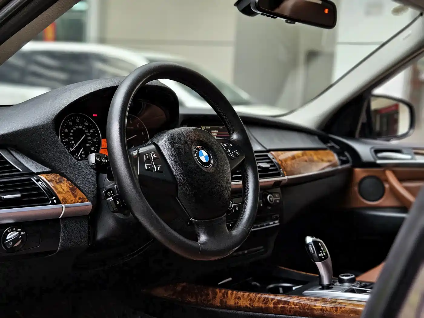 BMW X5 (Import) фото 11