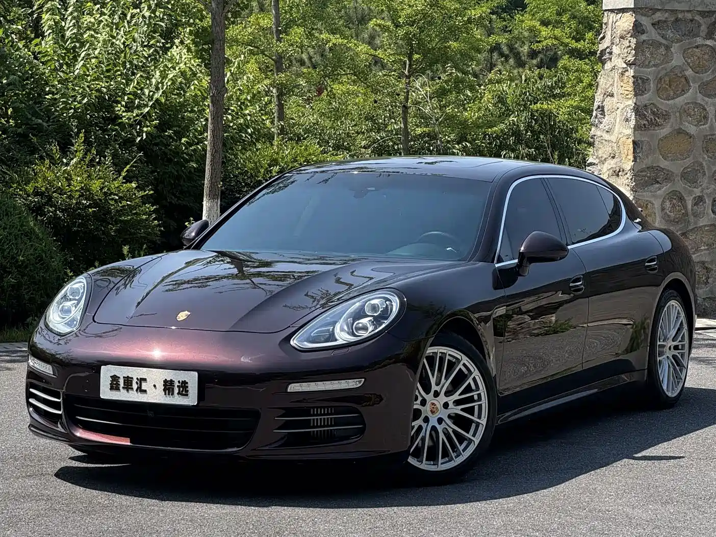 Фото 2 - Porsche Panamera