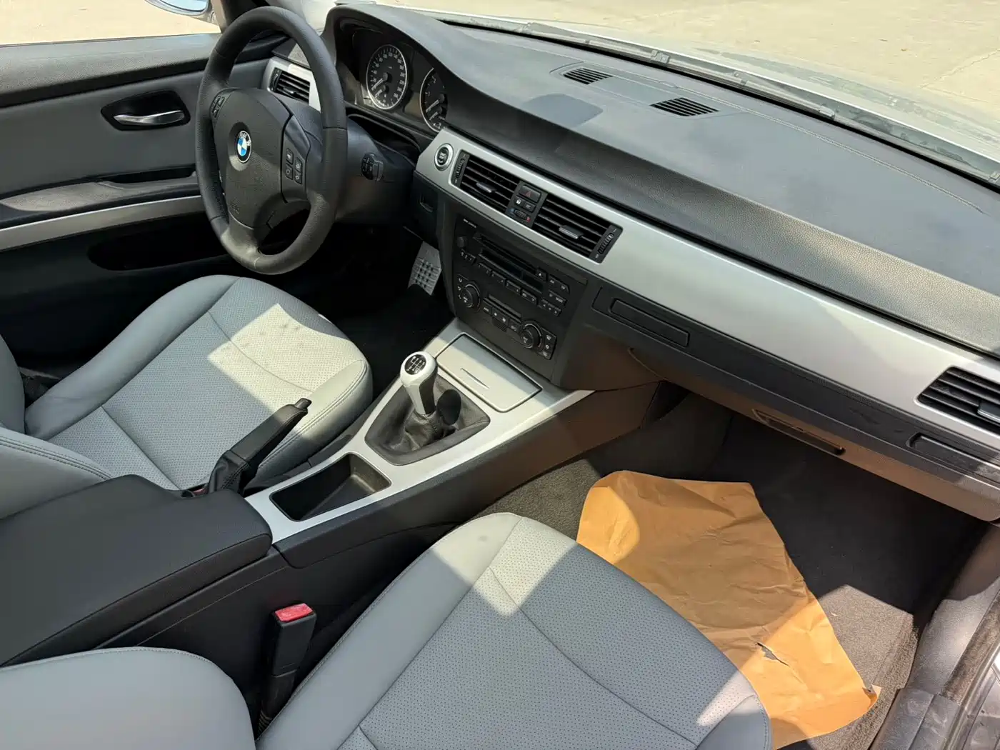 BMW 3 Series (Import) 2005 Model E90 320i фото 22