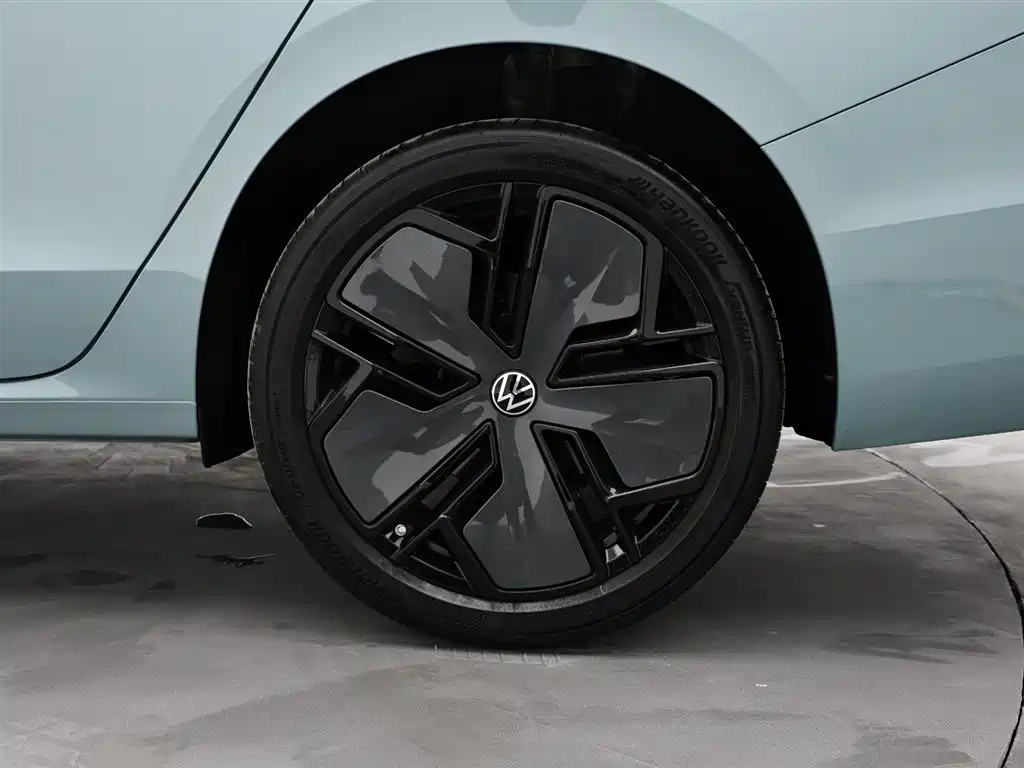 Volkswagen Passat 2025 Model Pro 380TSI Starlight Dragon Premium Edition фото 8
