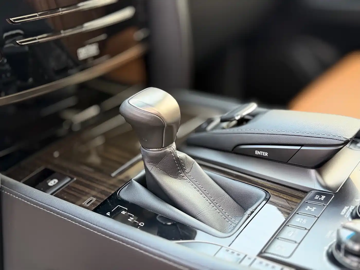 Lexus LX 2022 2019 570 Peak Special Edition