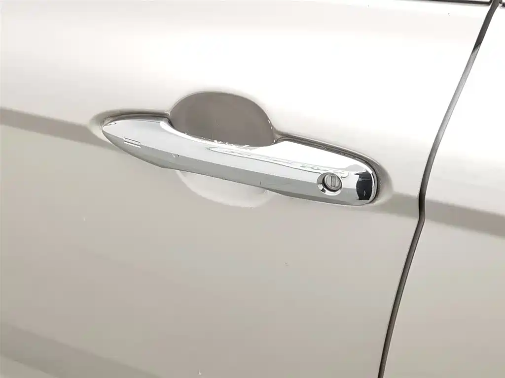 Toyota Camry 2018 2.0G Luxury Edition фото 18