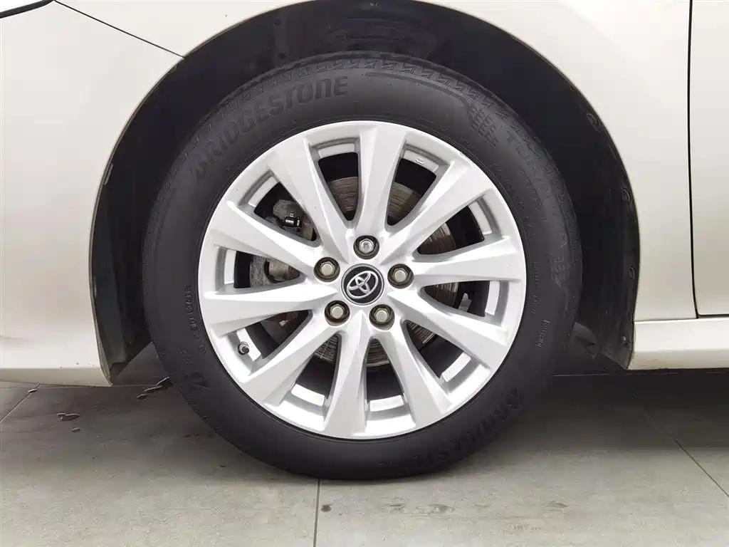 Toyota Camry 2018 2.0G Luxury Edition фото 17