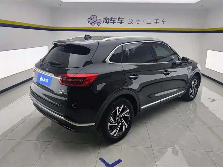 Hongqi HS5 2022 Facelift 2.0T Smart Flag Enjoyment Edition фото 3