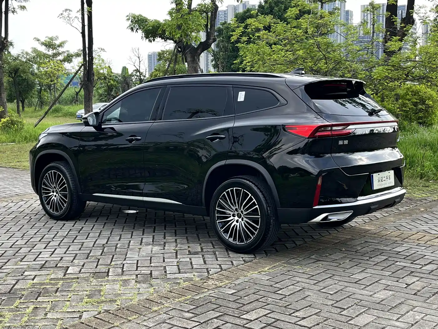 Exeed TXL 2026 2025 300T 2WD Night Edition