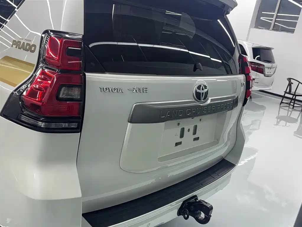 Toyota Prado 2018 3.5L Auto TX-L фото 10