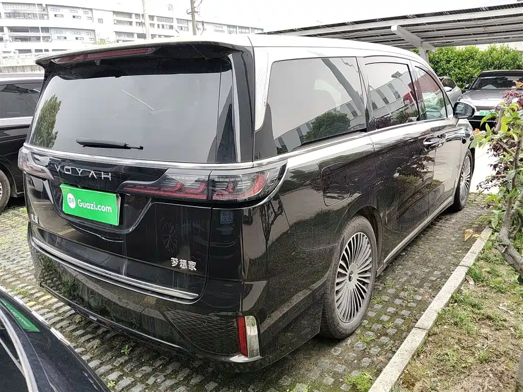 Voyah Auto Voyah Dreamer 2025 PHEV AWD Flagship Qian Kun Edition фото 7
