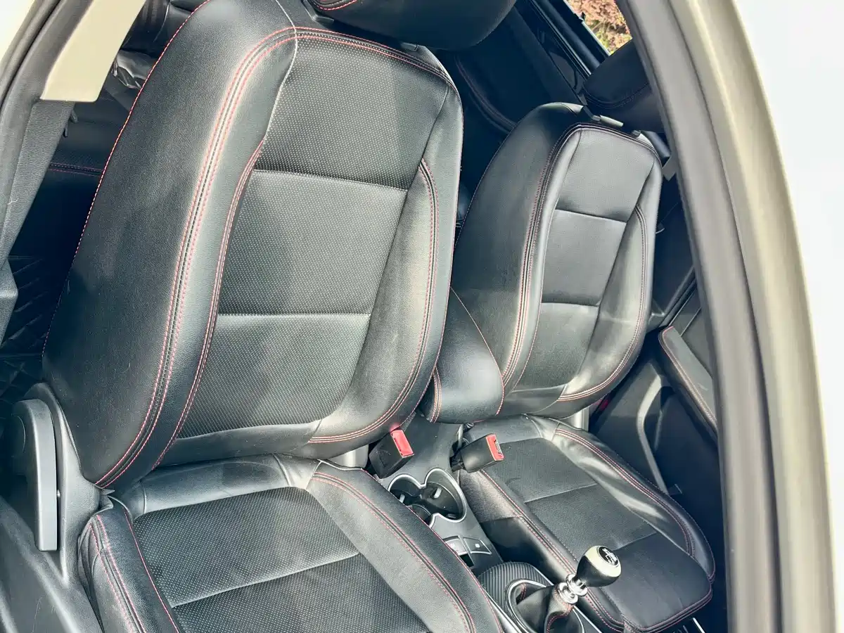 Zotye Damai X5 2015 2015 1.5T Manual Luxury (China IV)