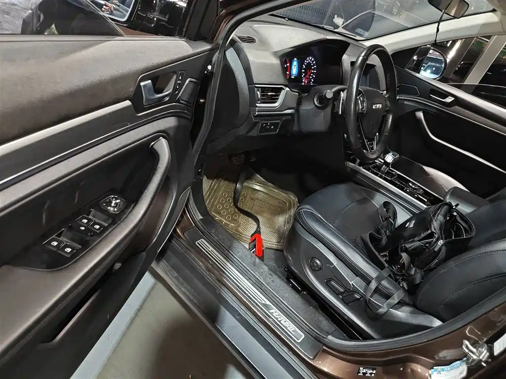 Haval H6 2018 Red Label Sport 1.5T Automatic 2WD Elite фото 16