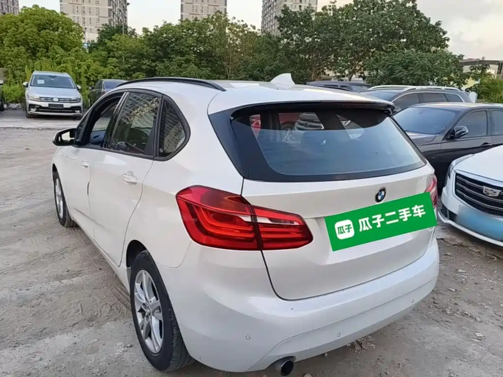 BMW 2 Series Touring 2018 2016 218i Leading