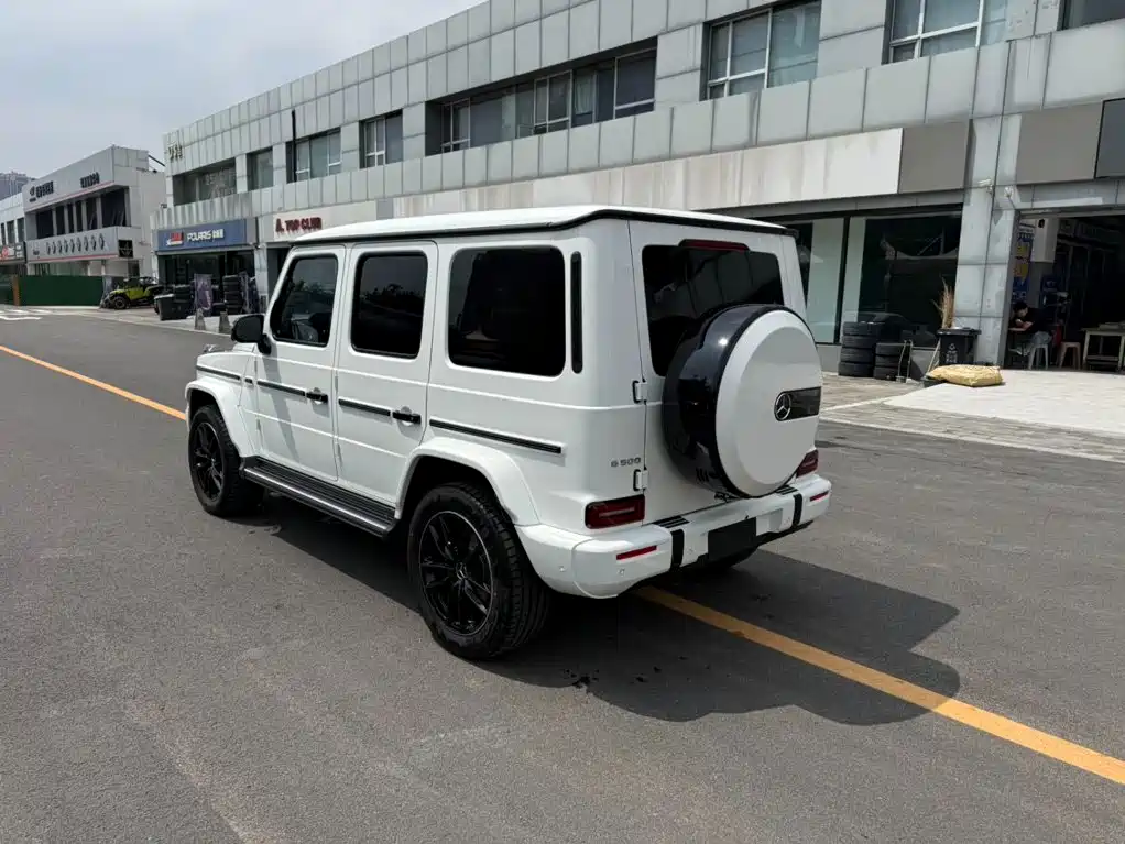 Фото 8 - Mercedes-Benz G-Class
