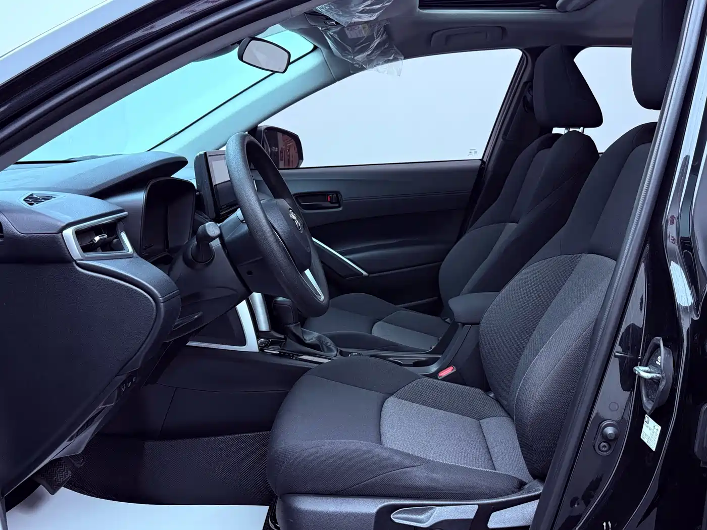 Toyota Frontlander 2023 2.0L CVT Leading Edition фото 8