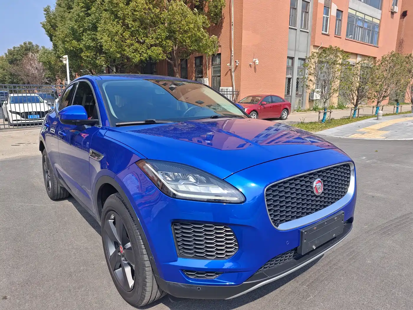 JAGUAR E PACE
