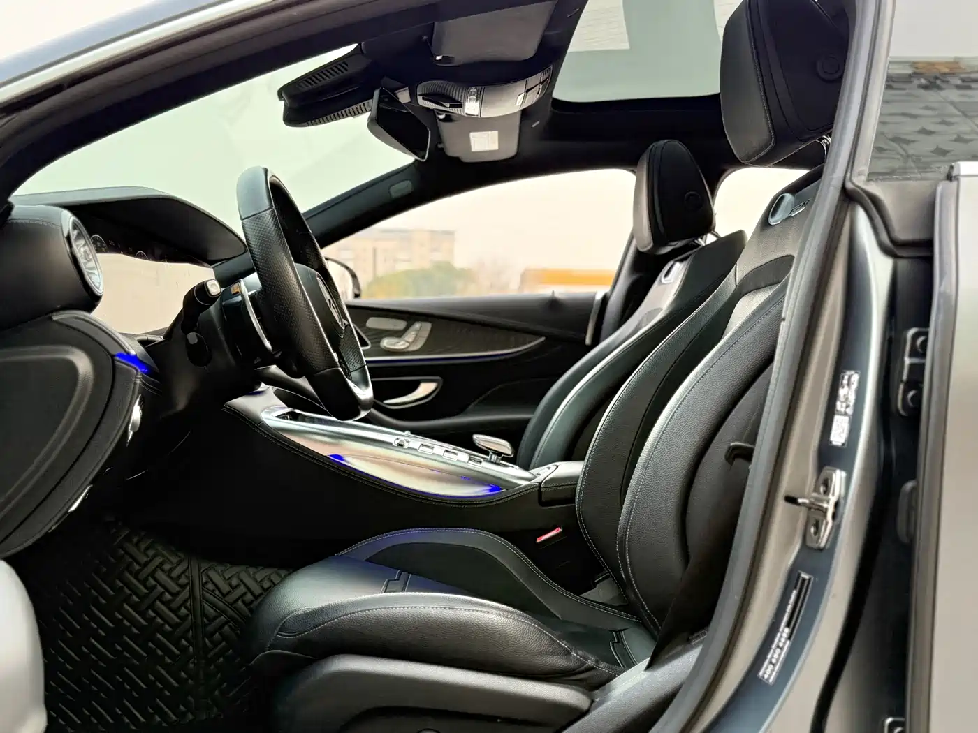 MERCEDES-BENZ AMG GT