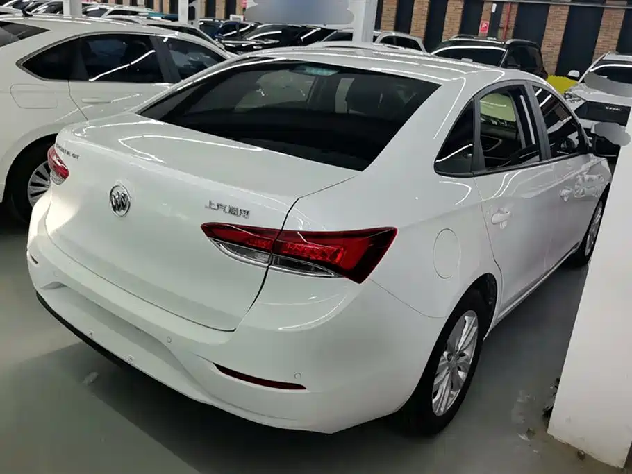 Buick Excelle 2021 Exemplar 1.5L Auto Elite фото 3
